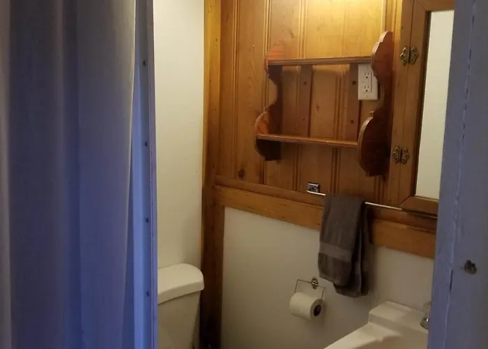 Copperline Inn 2*